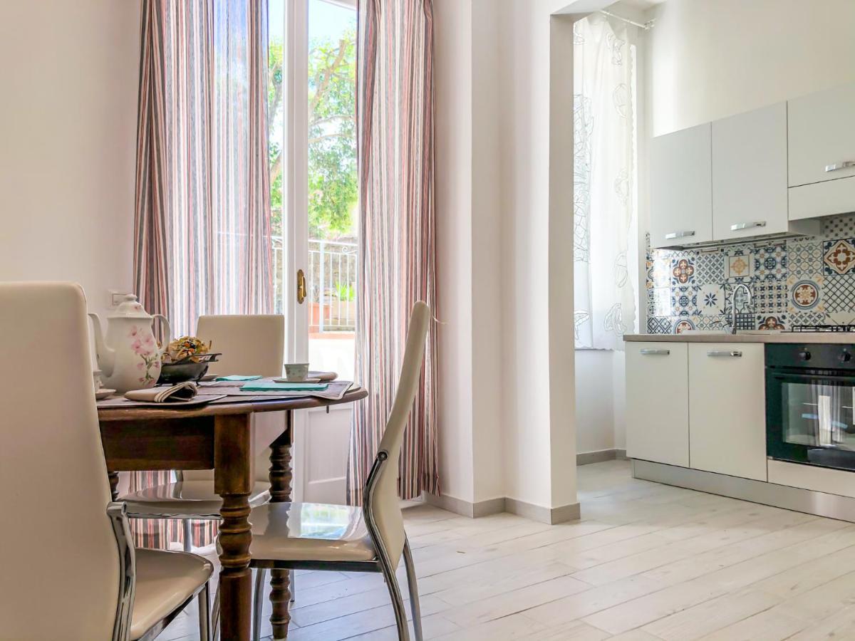Villino Amelia Apartment ฟลอเรนซ์ ภายนอก รูปภาพ