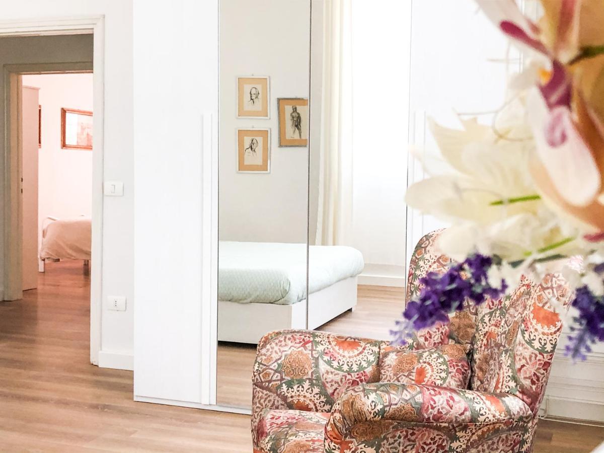 Villino Amelia Apartment ฟลอเรนซ์ ภายนอก รูปภาพ
