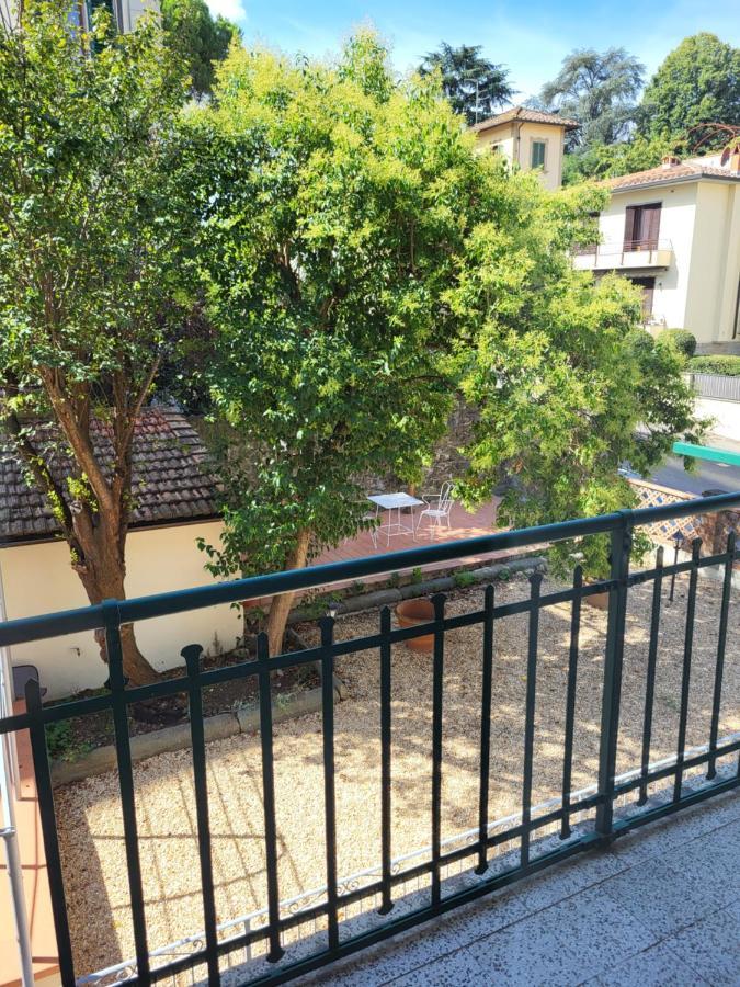 Villino Amelia Apartment ฟลอเรนซ์ ภายนอก รูปภาพ